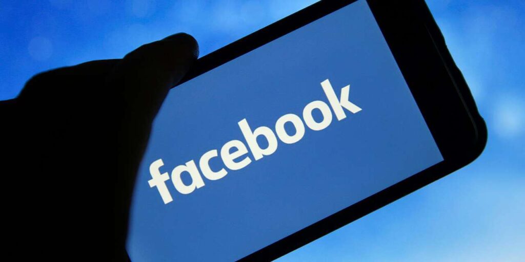 Facebook çöktü! Kimse giriş yapamıyor: İşte nedeni!